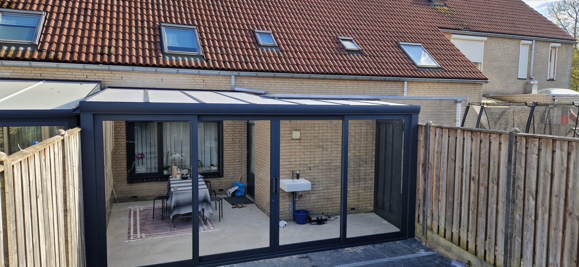 Terrassenüberdachung mit Lounge-Bereich